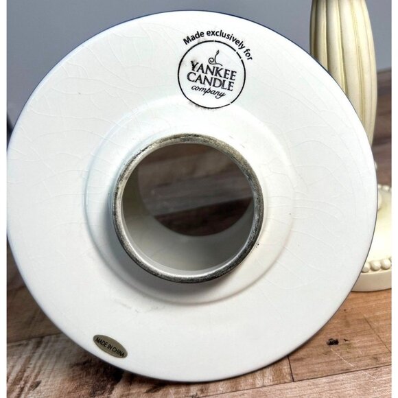 Yankee Candle Ceramic Country Lamp With Hand-Painted Shade Electric Cord Switch - Picture 6 of 7